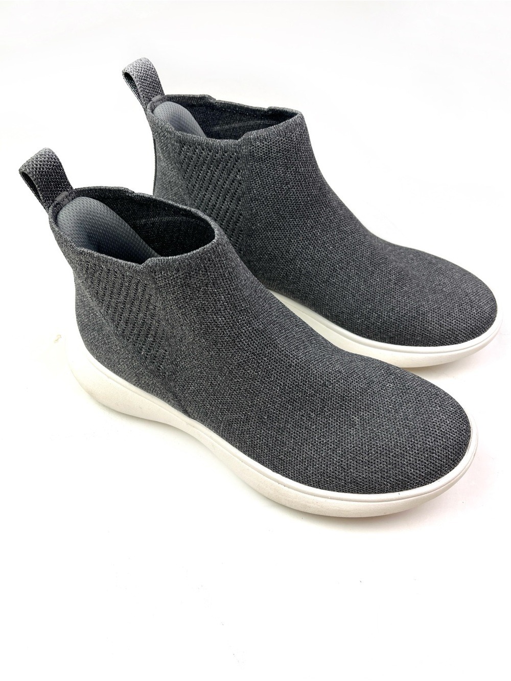 Vivaia Gray Round Toe Slip On High Top Sneaker Boot Size 8